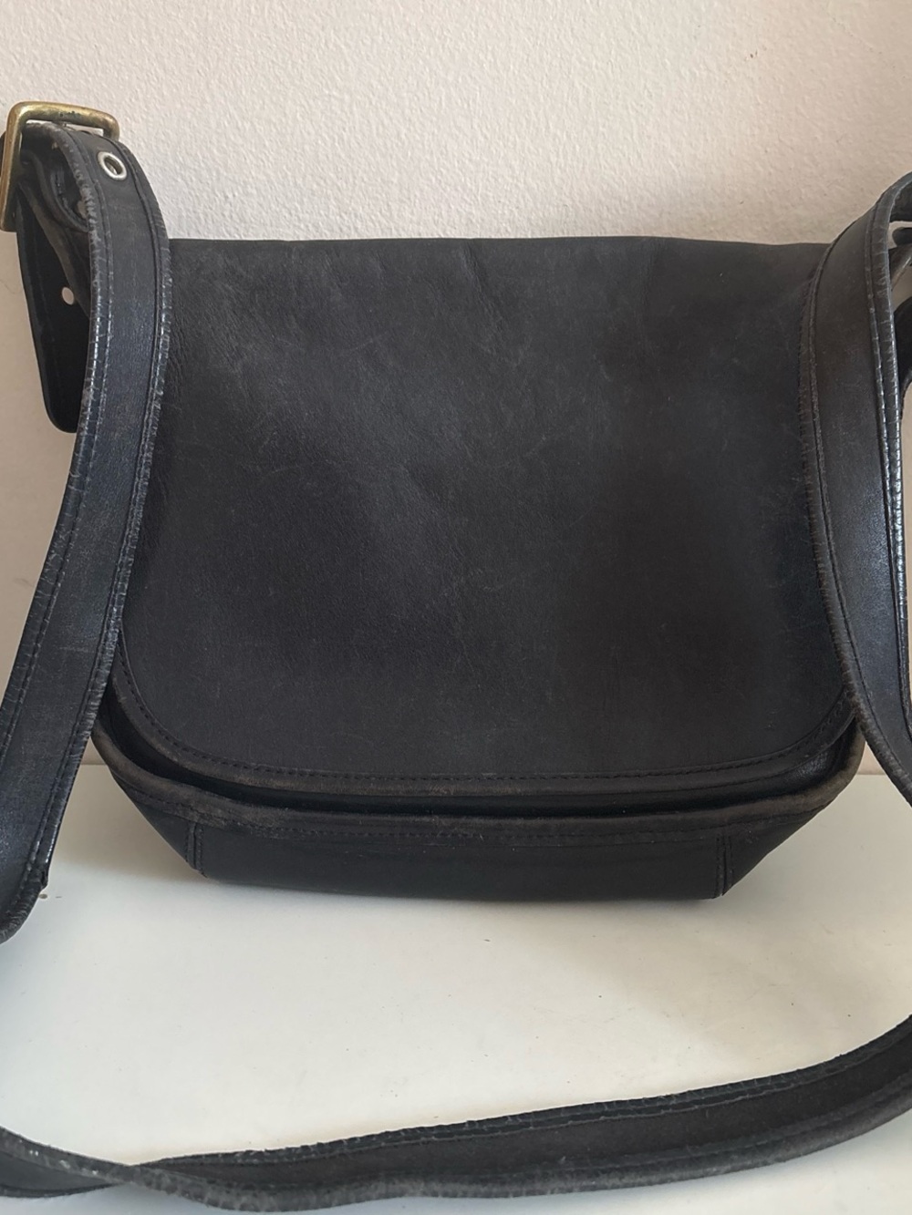 Vintage coach Classic Black Leather Crossbody Messenger Bag